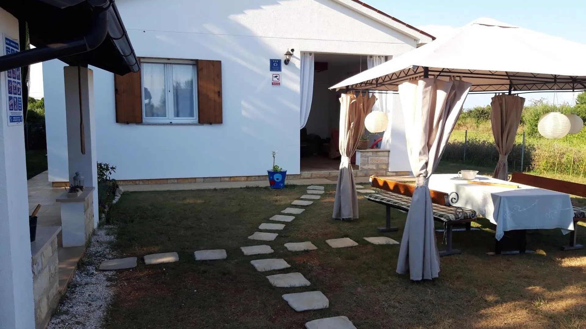 Holiday home Kuca Za Odmor Natura Sisan